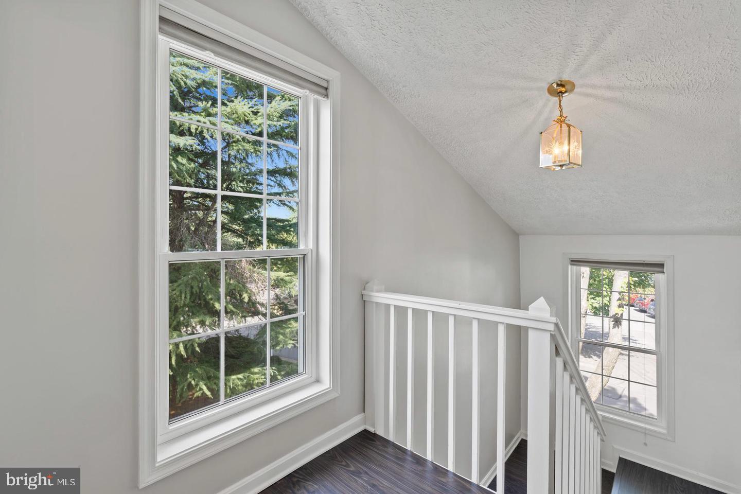 THE OAKTON - Residential