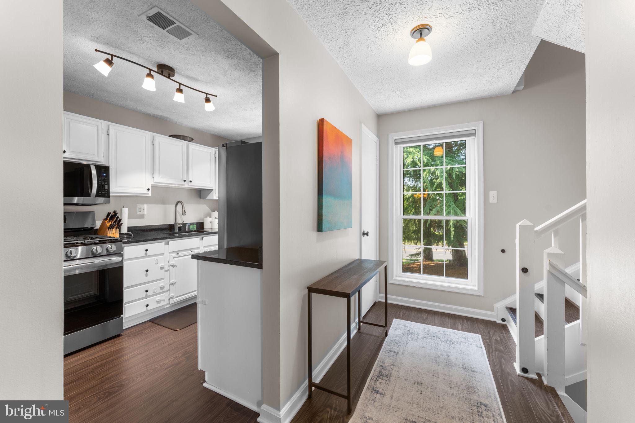 THE OAKTON - Residential