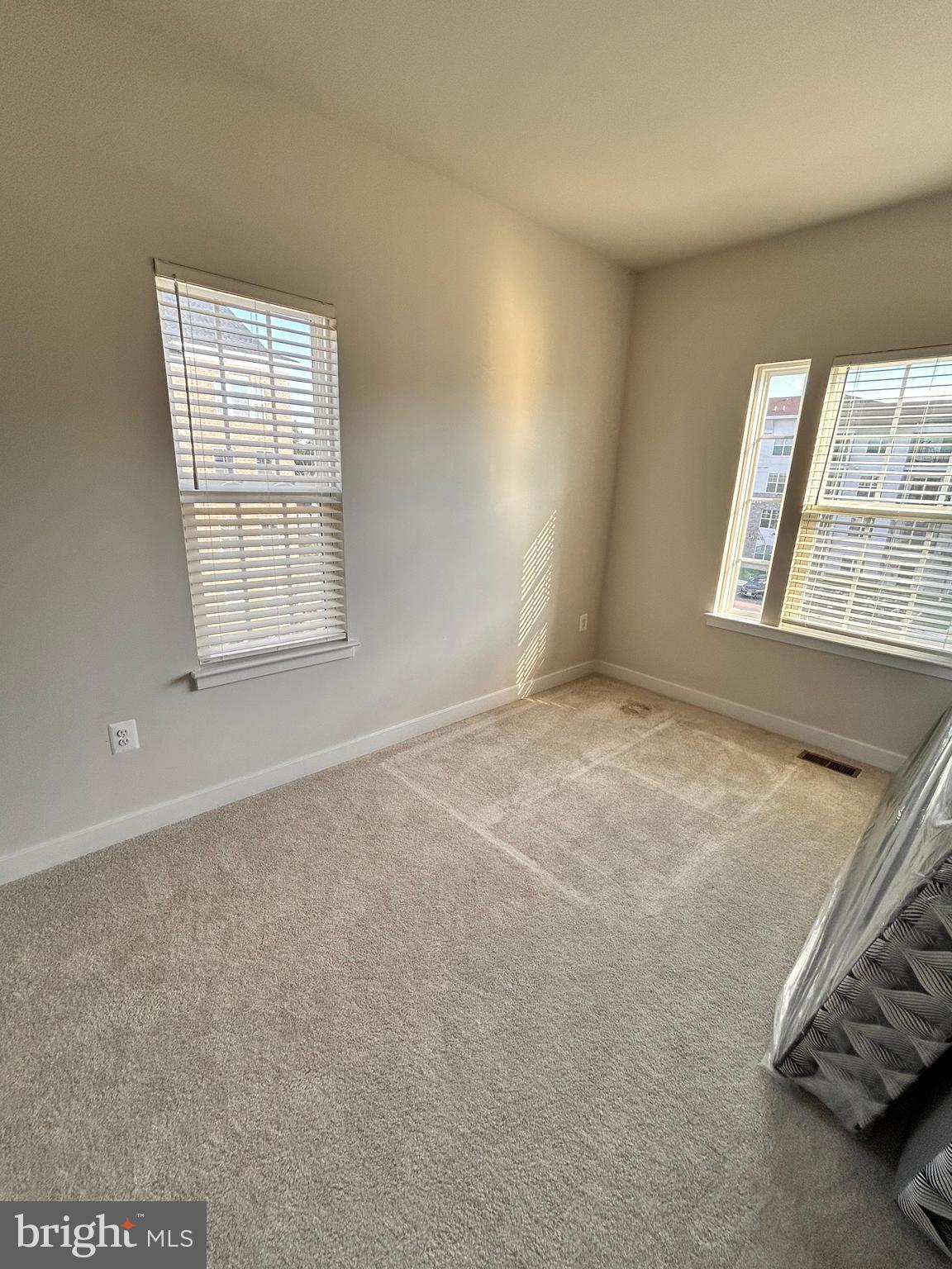 SOUTHLAKE - Residential Lease