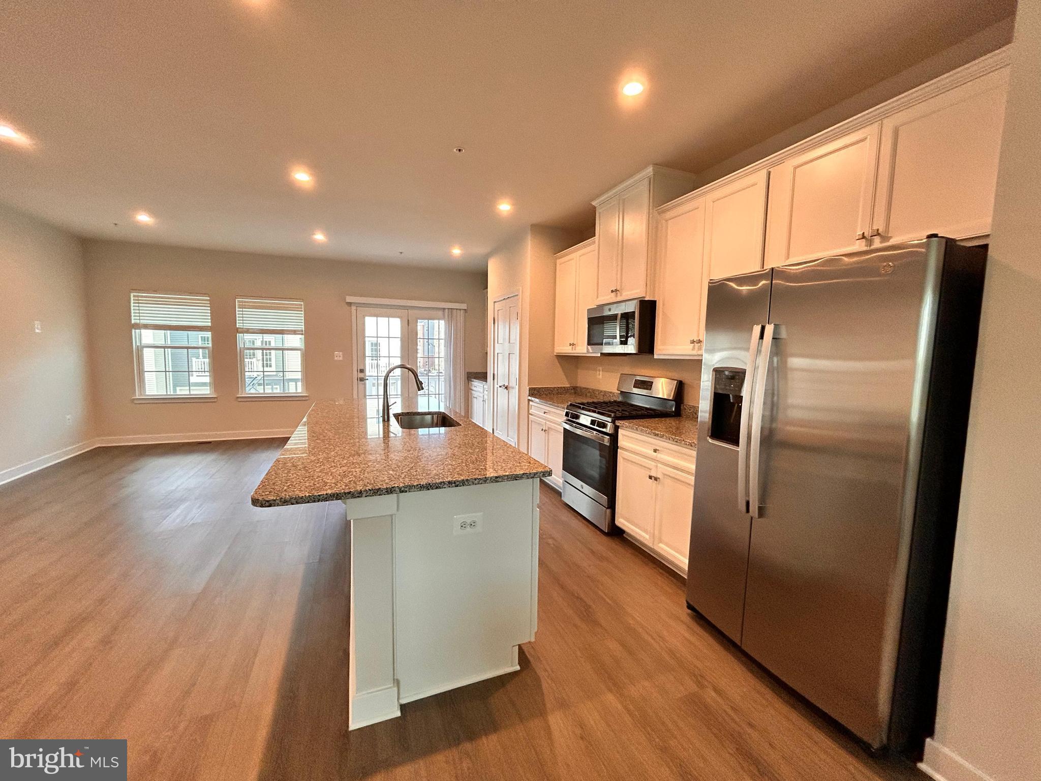 SOUTHLAKE - Residential Lease