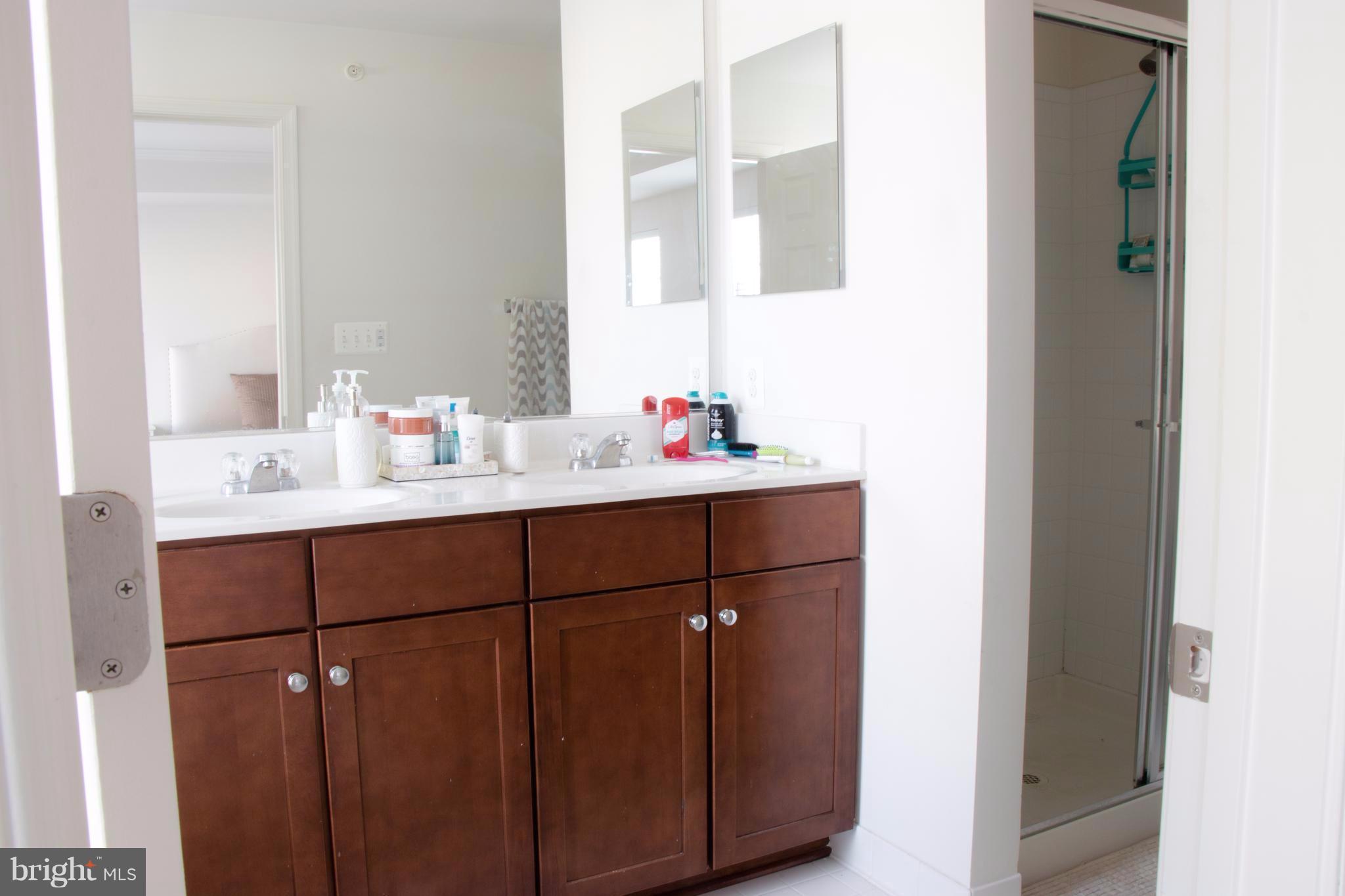 SUMMERWALK AT STONE RIDGE - Residential Lease