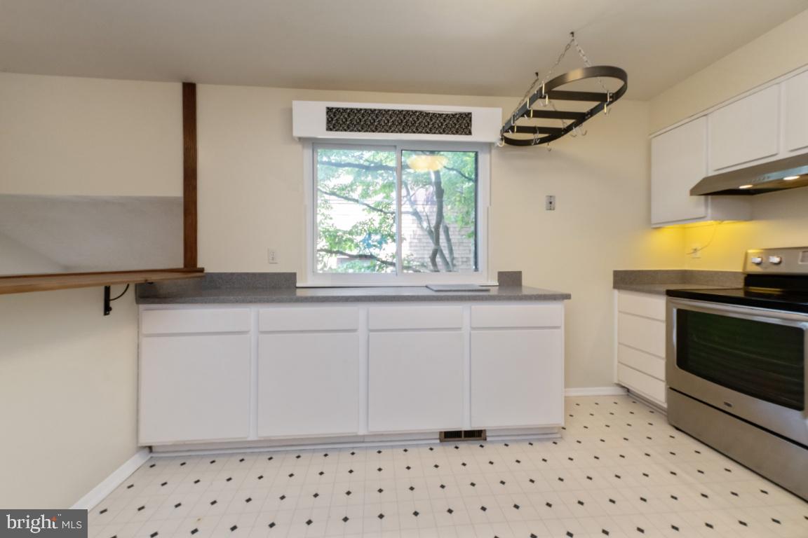 OWEN BROWN ESTATES - Residential Lease