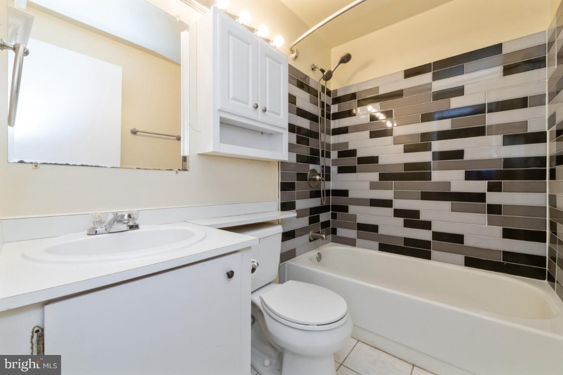 OWEN BROWN ESTATES - Residential Lease