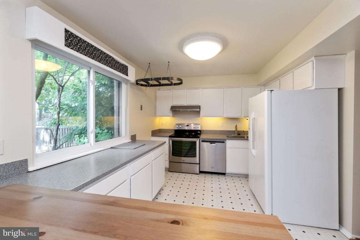 OWEN BROWN ESTATES - Residential Lease