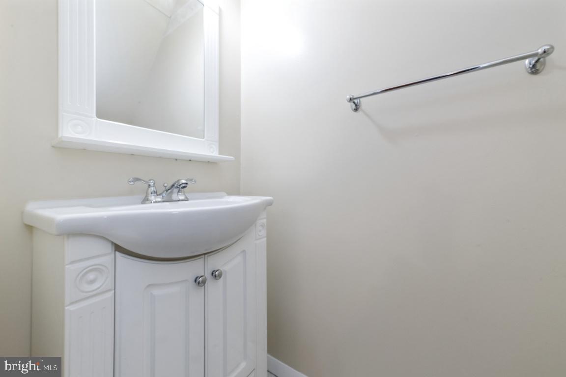 OWEN BROWN ESTATES - Residential Lease