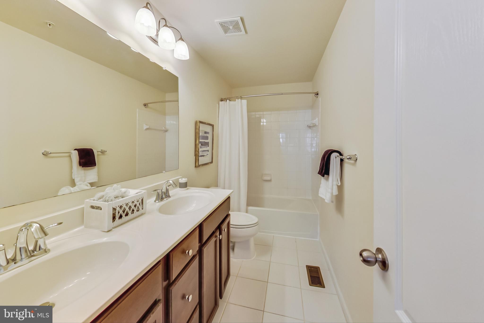 TANYARD SPRINGS - Residential