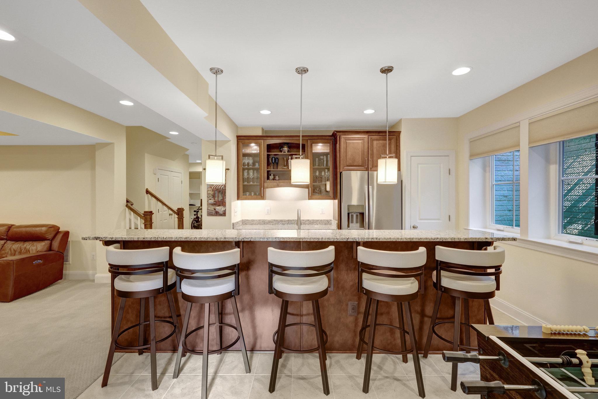 JADE MANOR - Residential