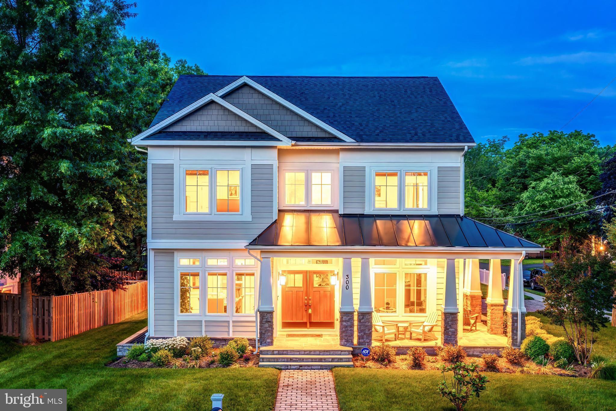 JADE MANOR - Residential