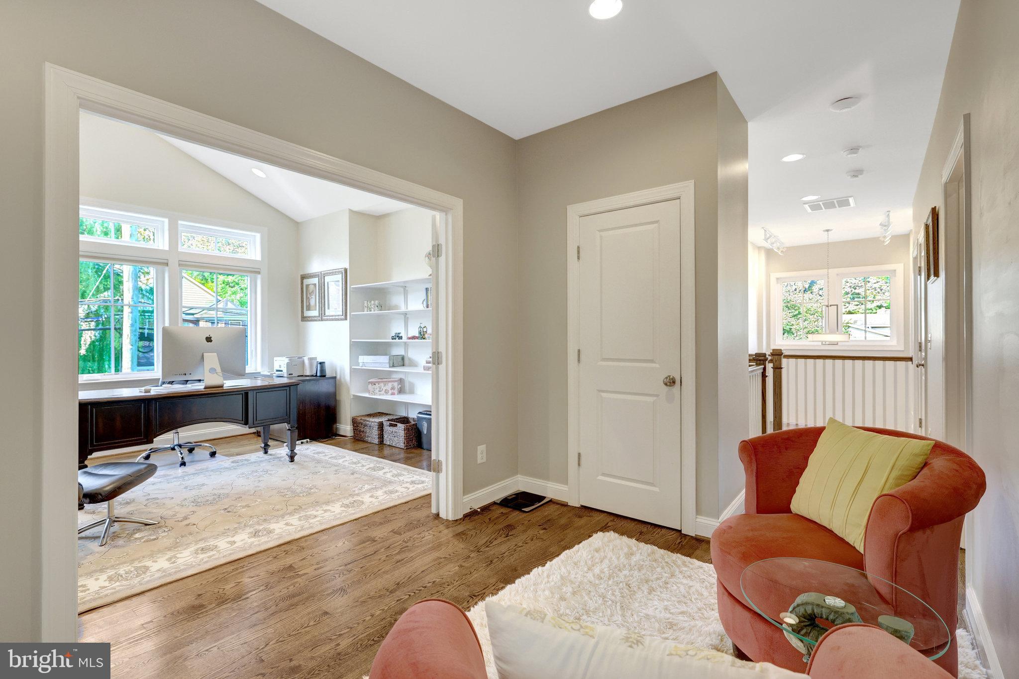 JADE MANOR - Residential