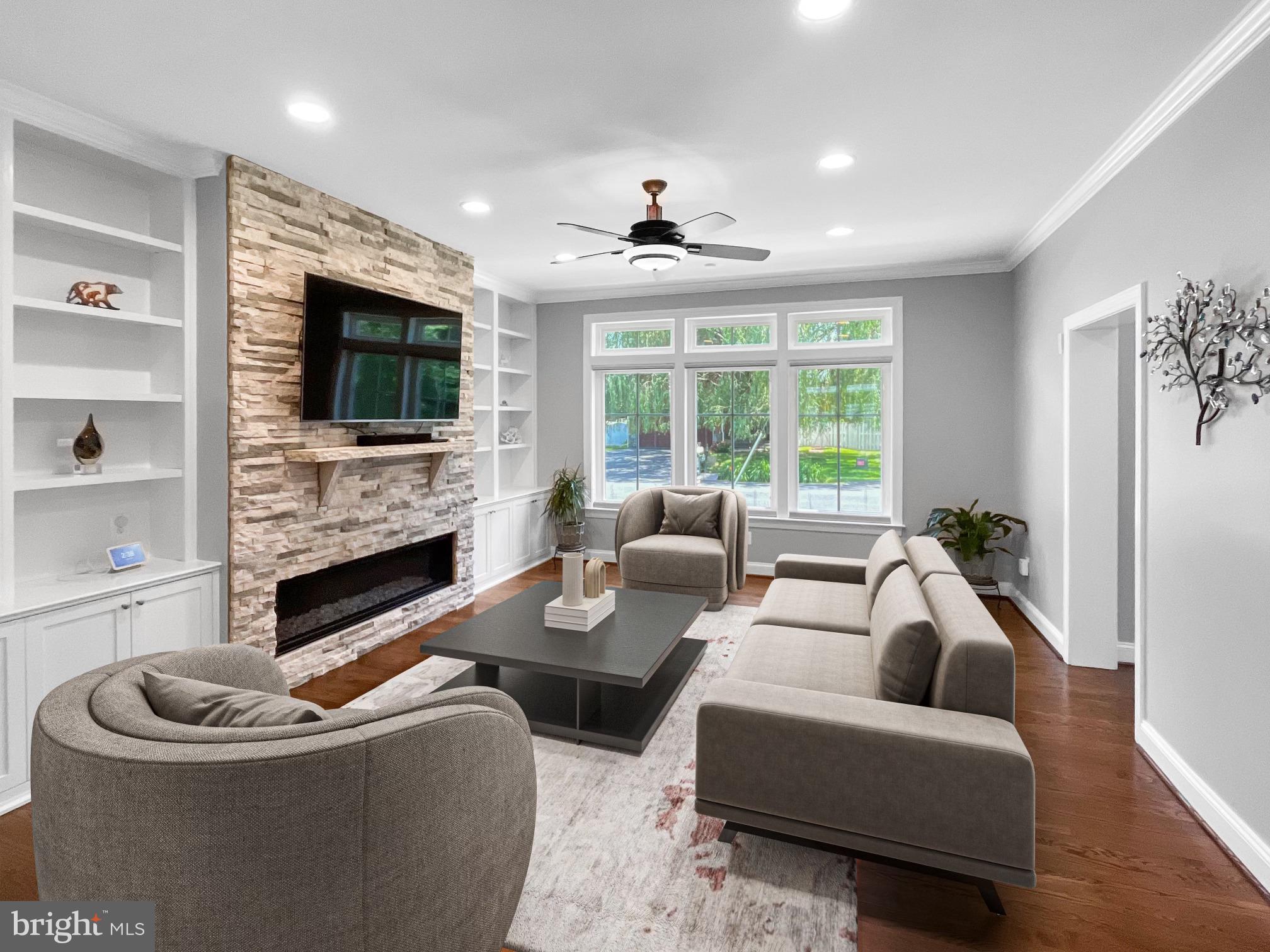 JADE MANOR - Residential