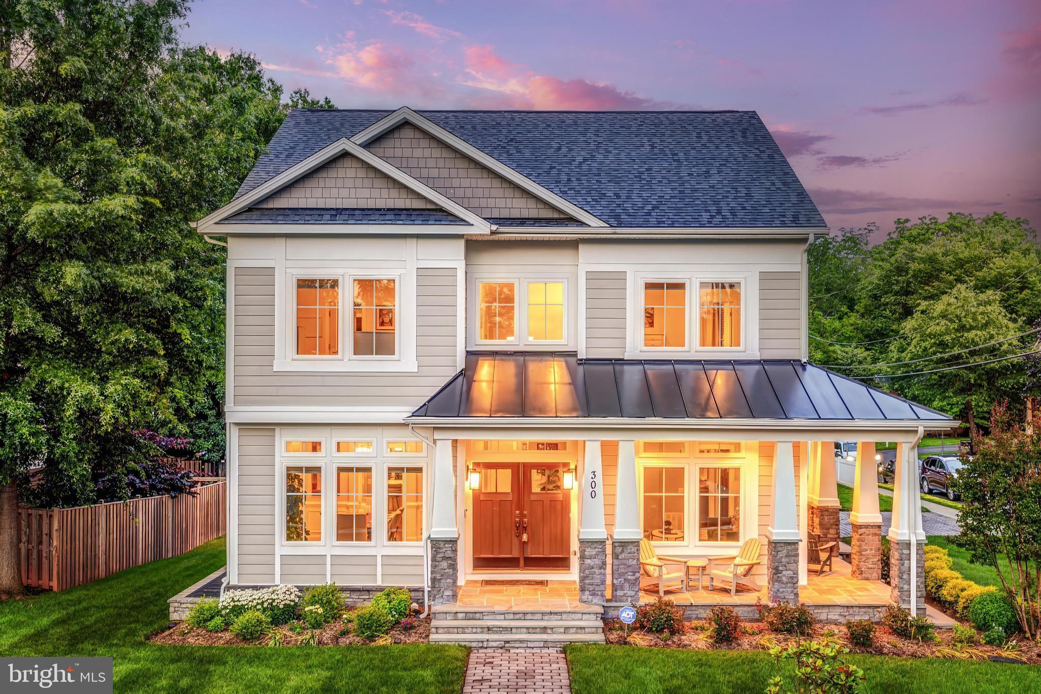 JADE MANOR - Residential