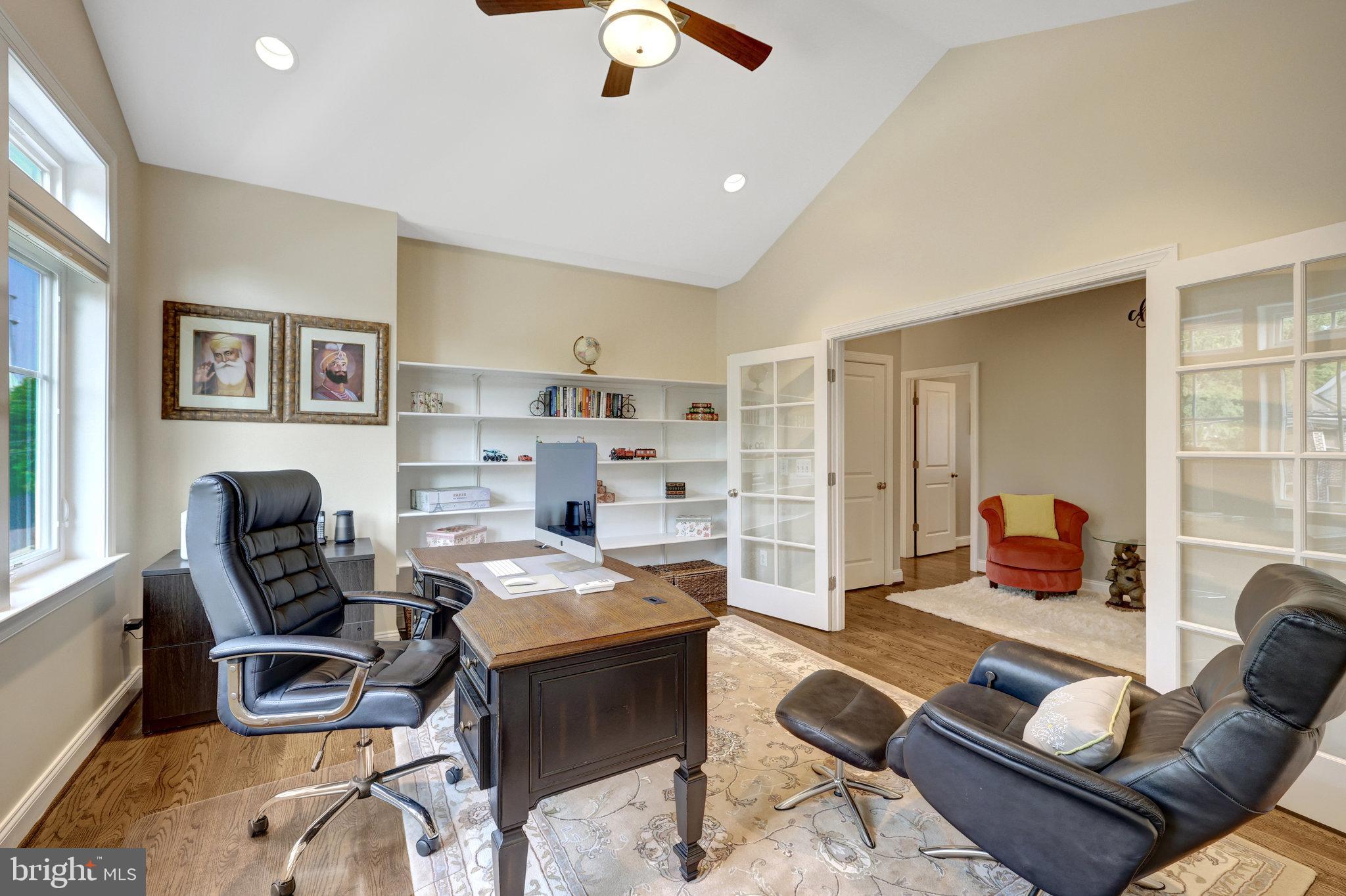 JADE MANOR - Residential