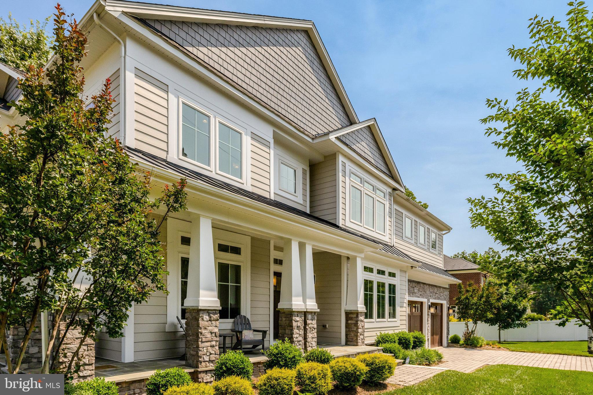 JADE MANOR - Residential