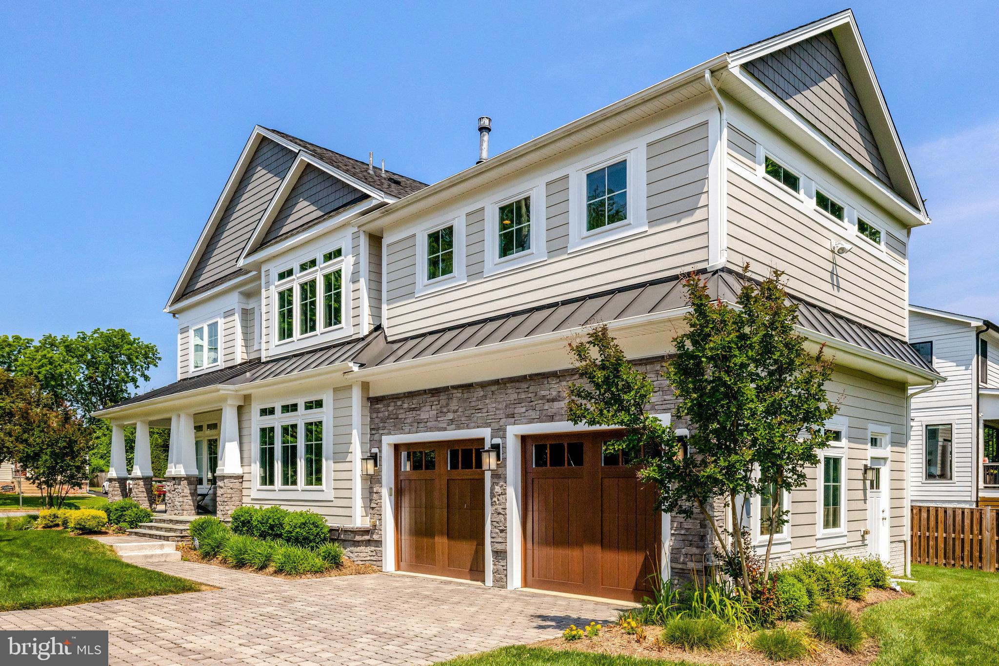 JADE MANOR - Residential