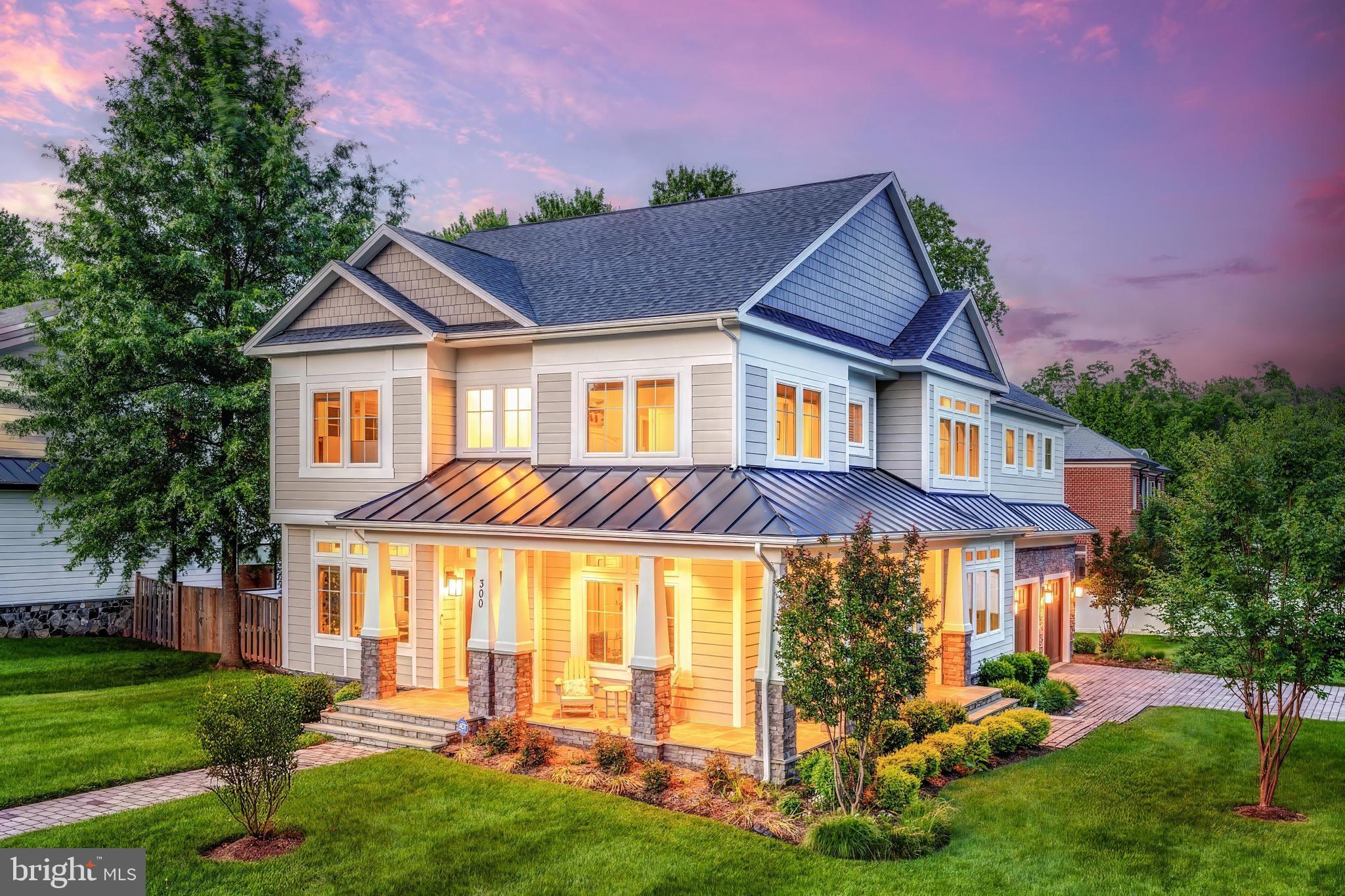 JADE MANOR - Residential