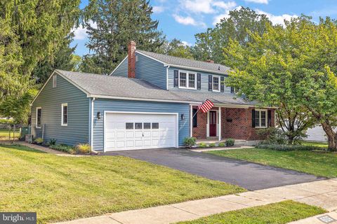 Photo of 506 Cambridge Drive, NEWARK, DE 19711 (MLS # DENC2089540)