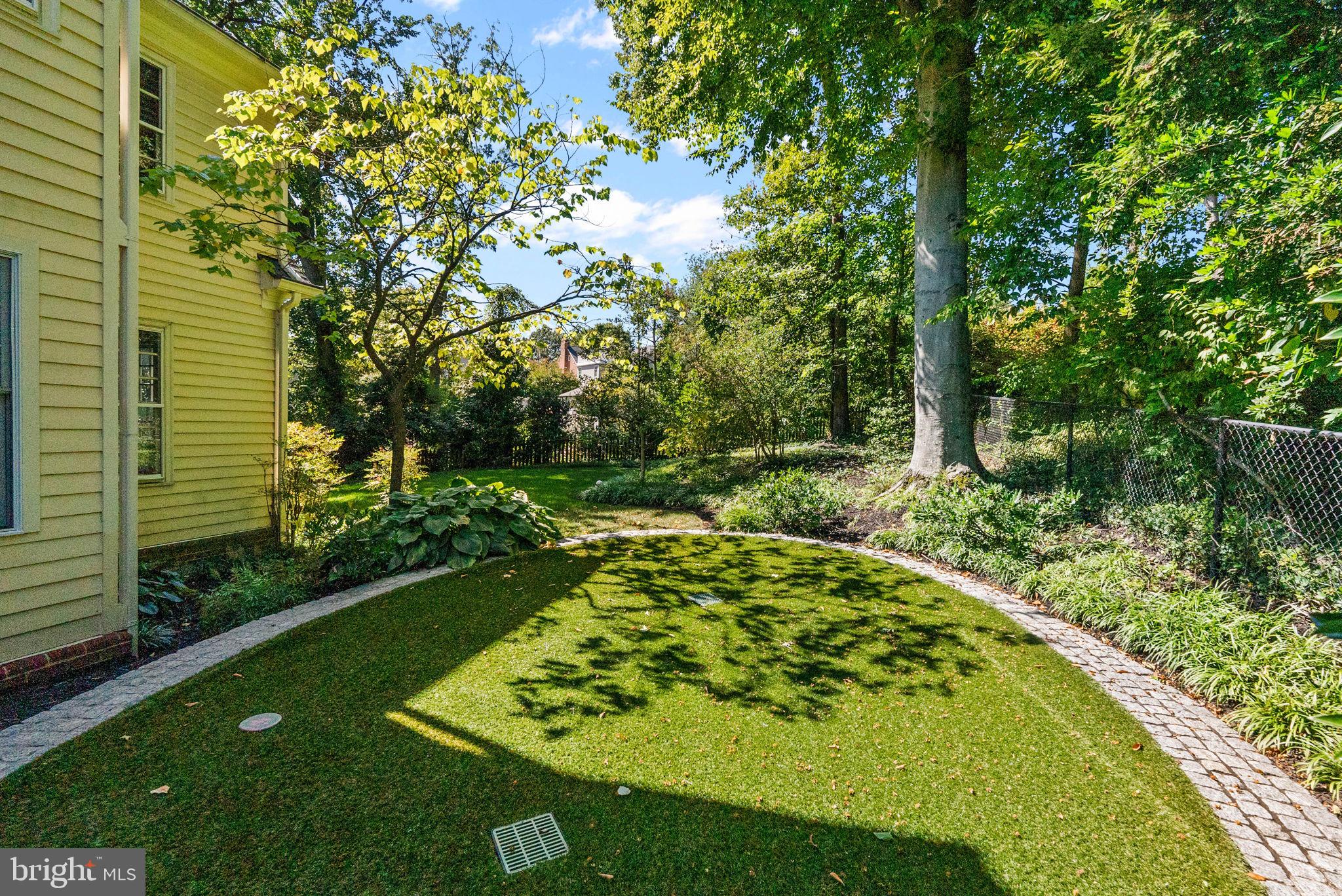 JEFFERSON PARK - Residential