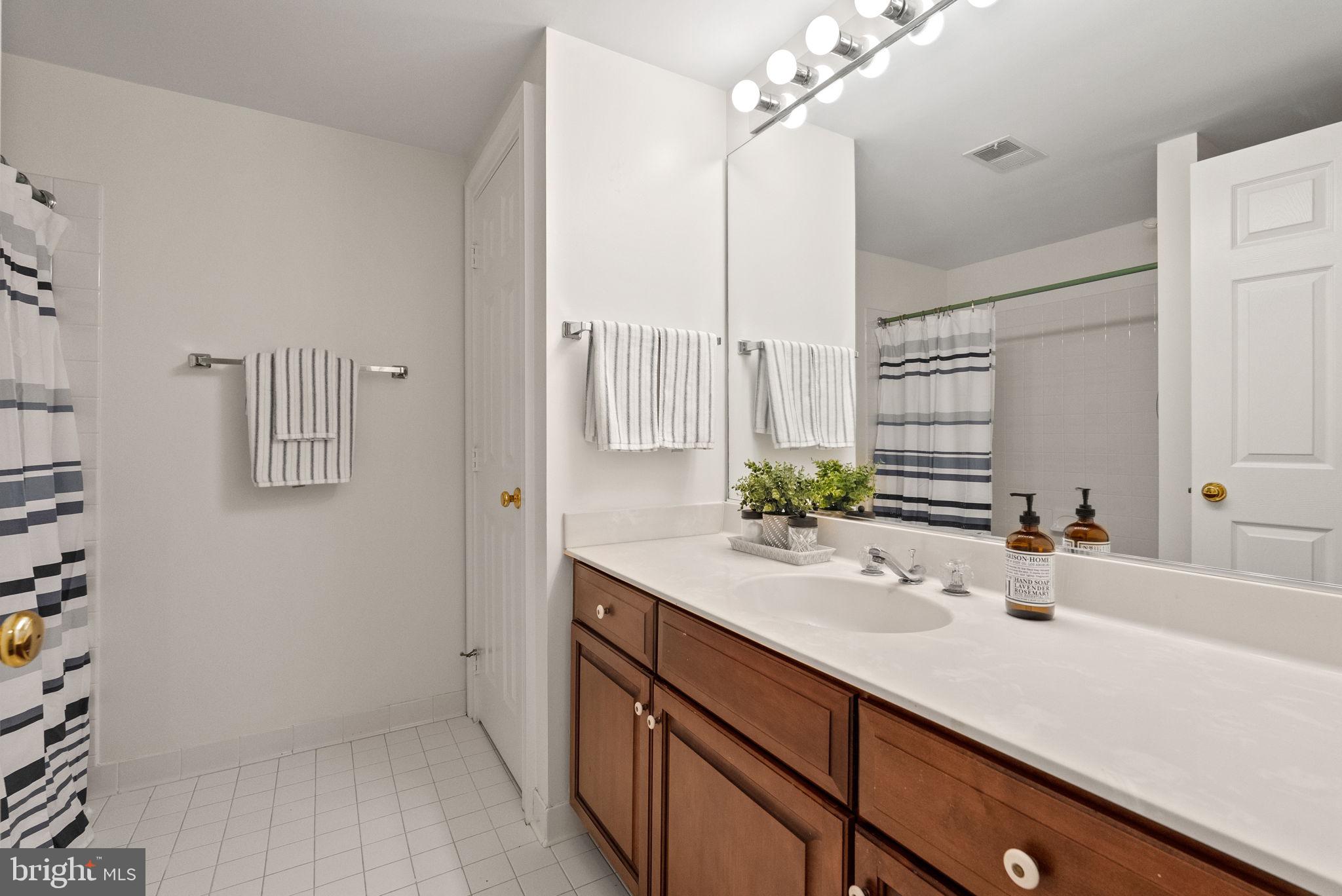 JEFFERSON PARK - Residential