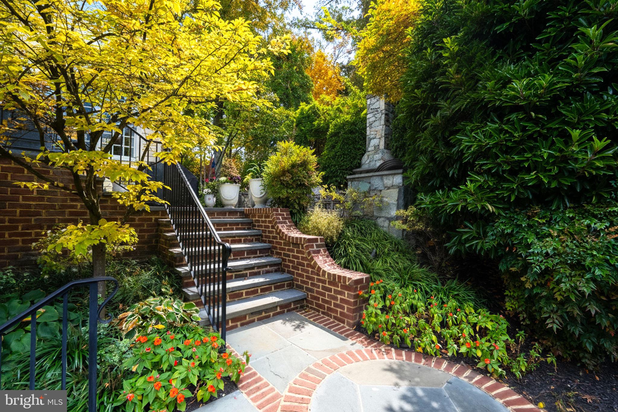 JEFFERSON PARK - Residential