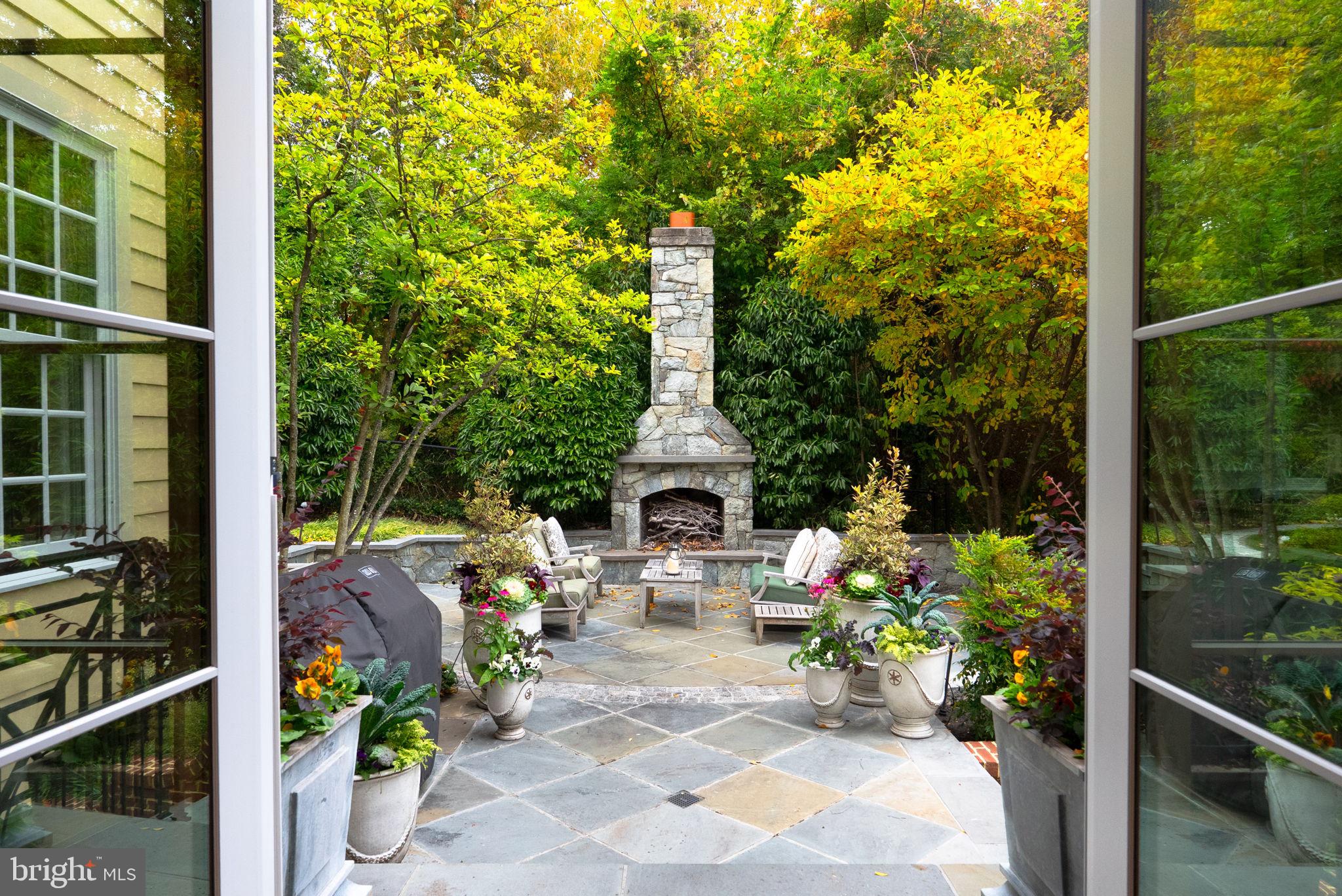 JEFFERSON PARK - Residential