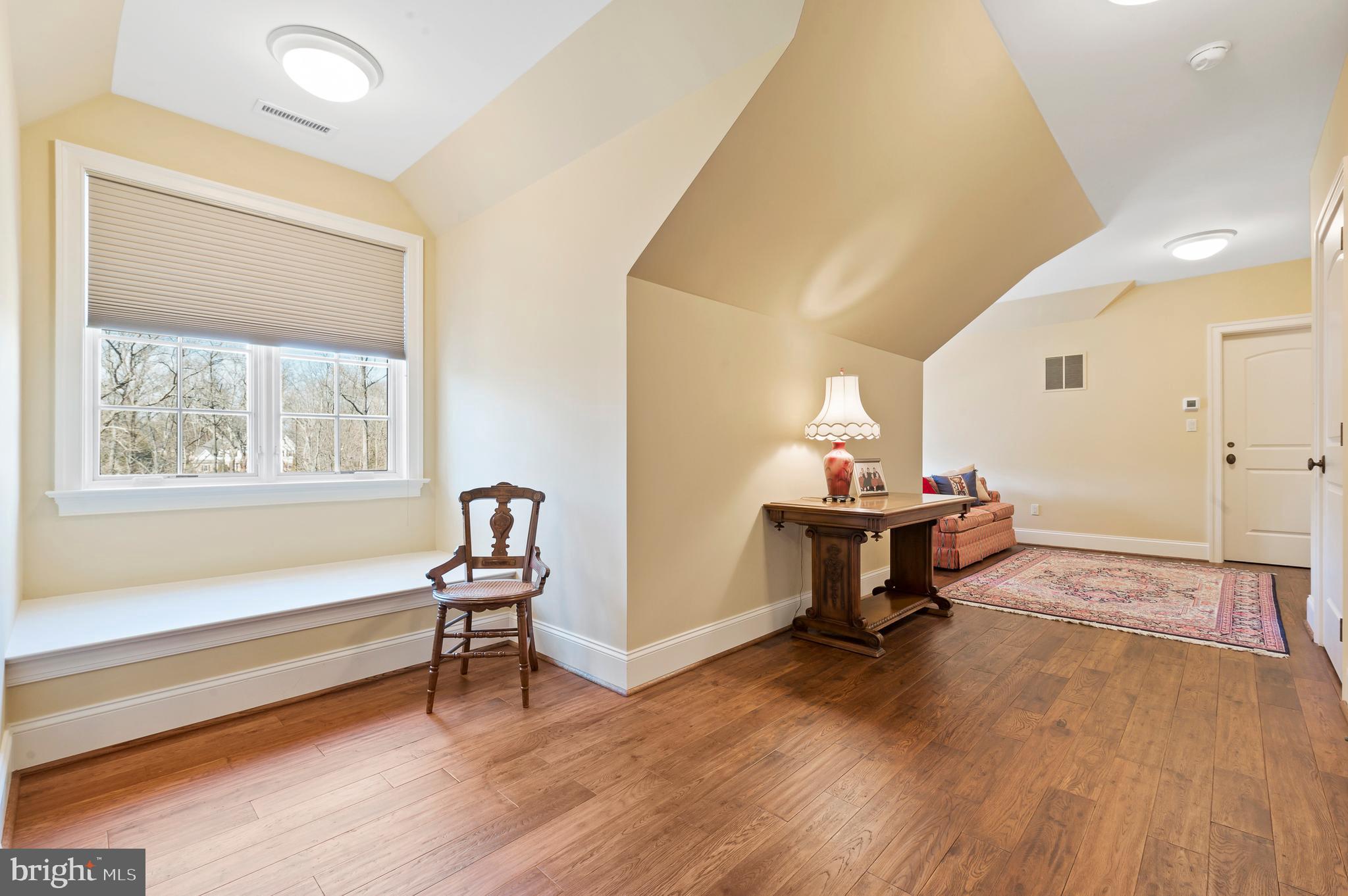 WINFIELD - Residential