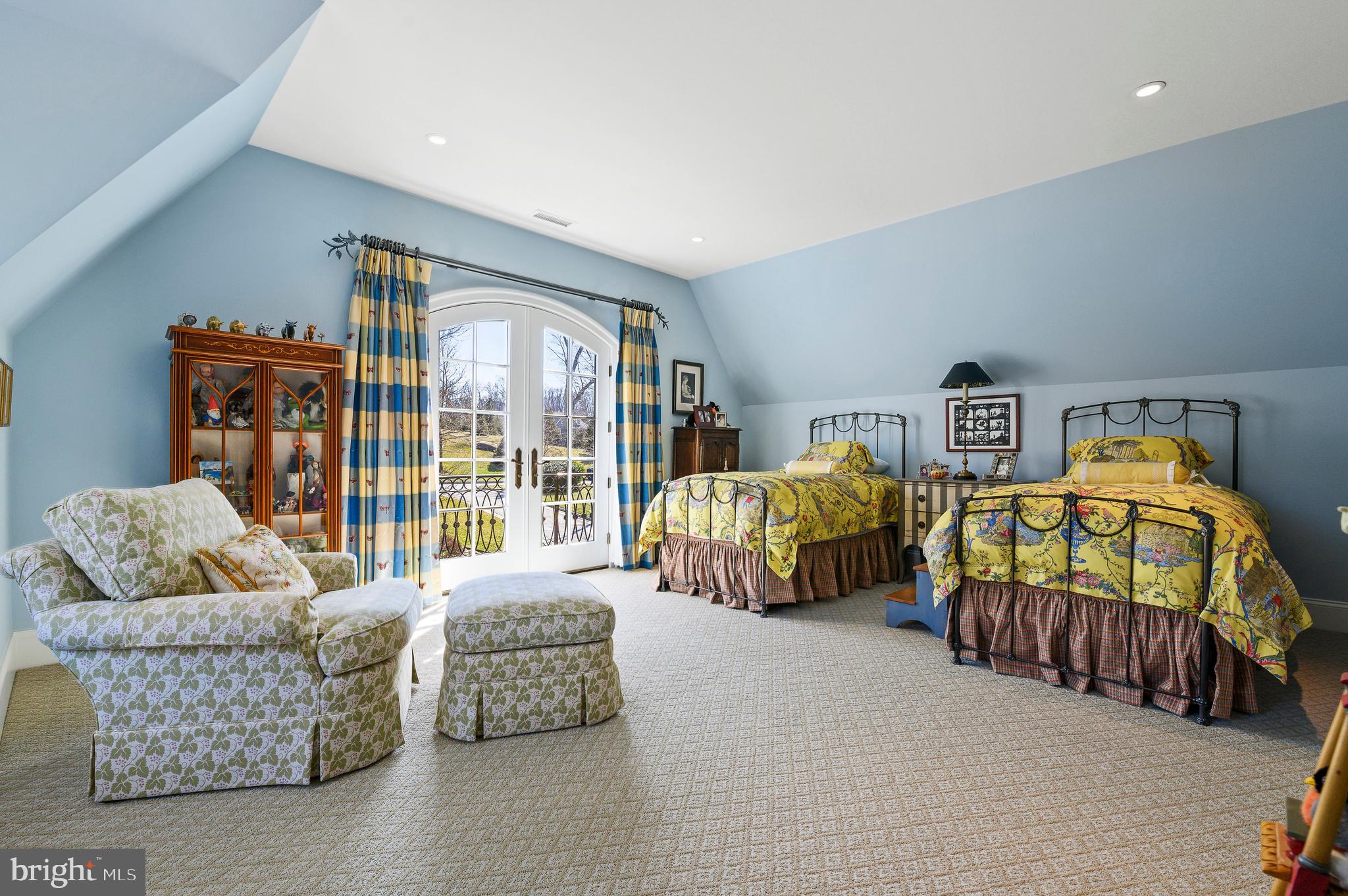 WINFIELD - Residential