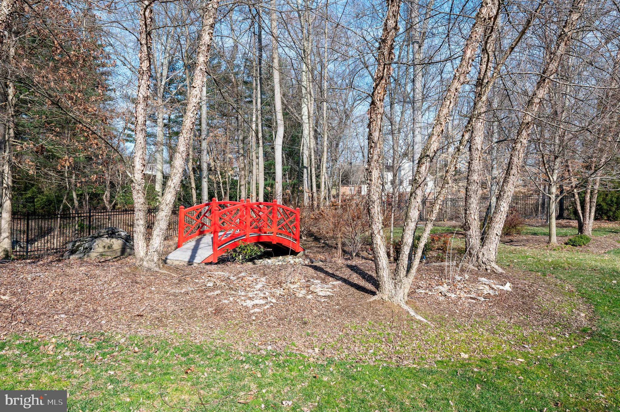 WINFIELD - Residential