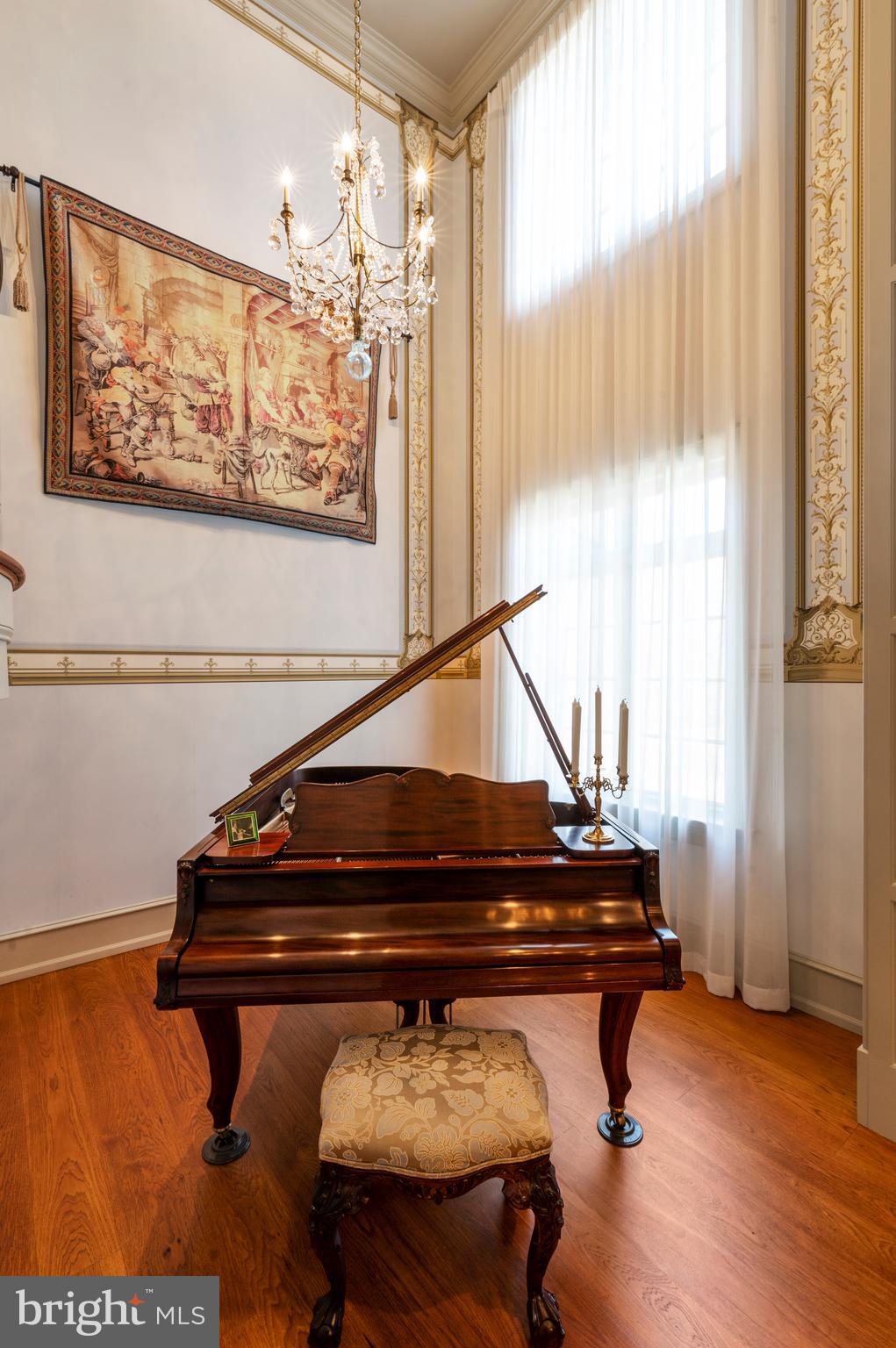 WINFIELD - Residential