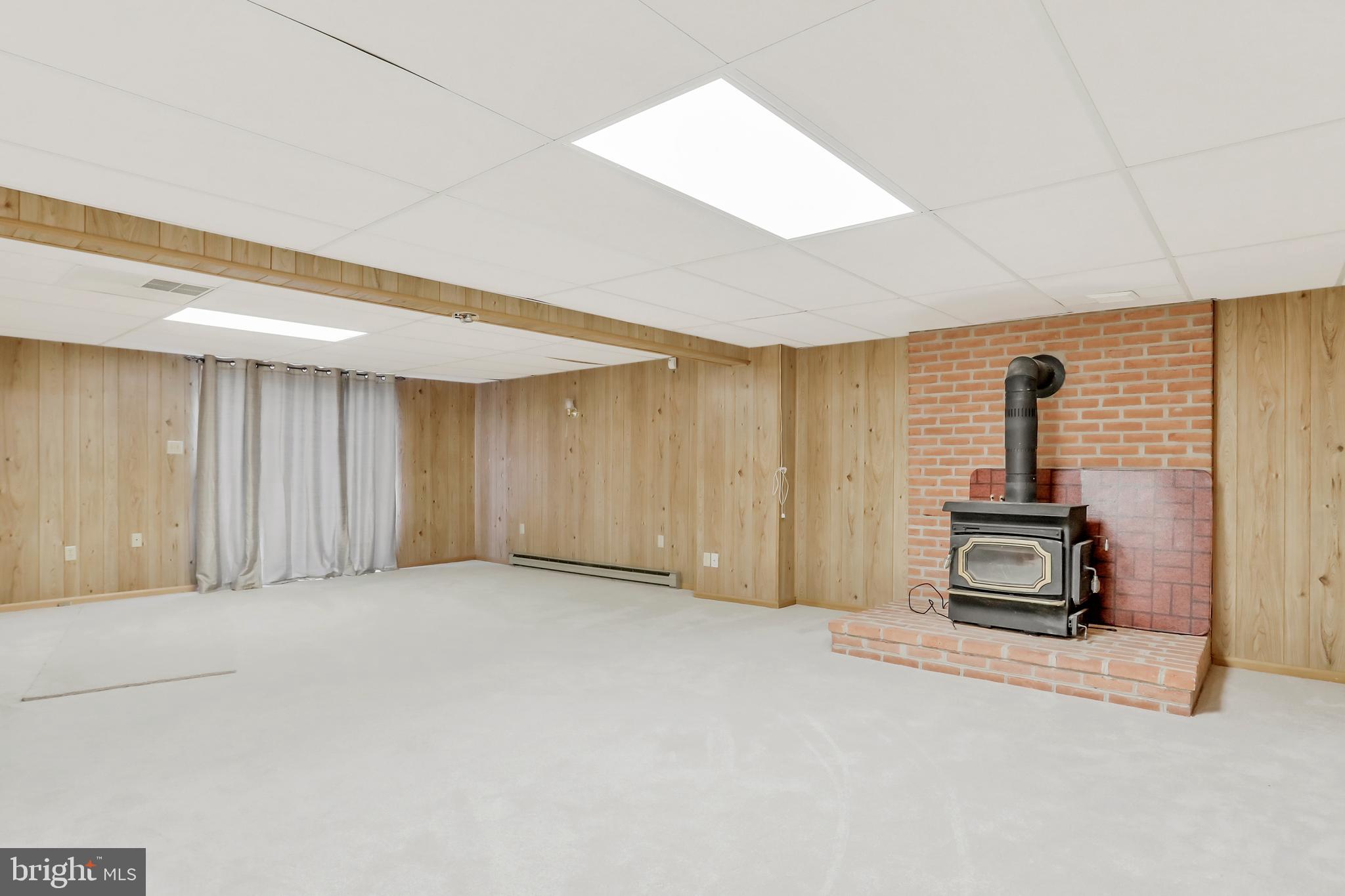 FAIRVIEW ACRES - Residential