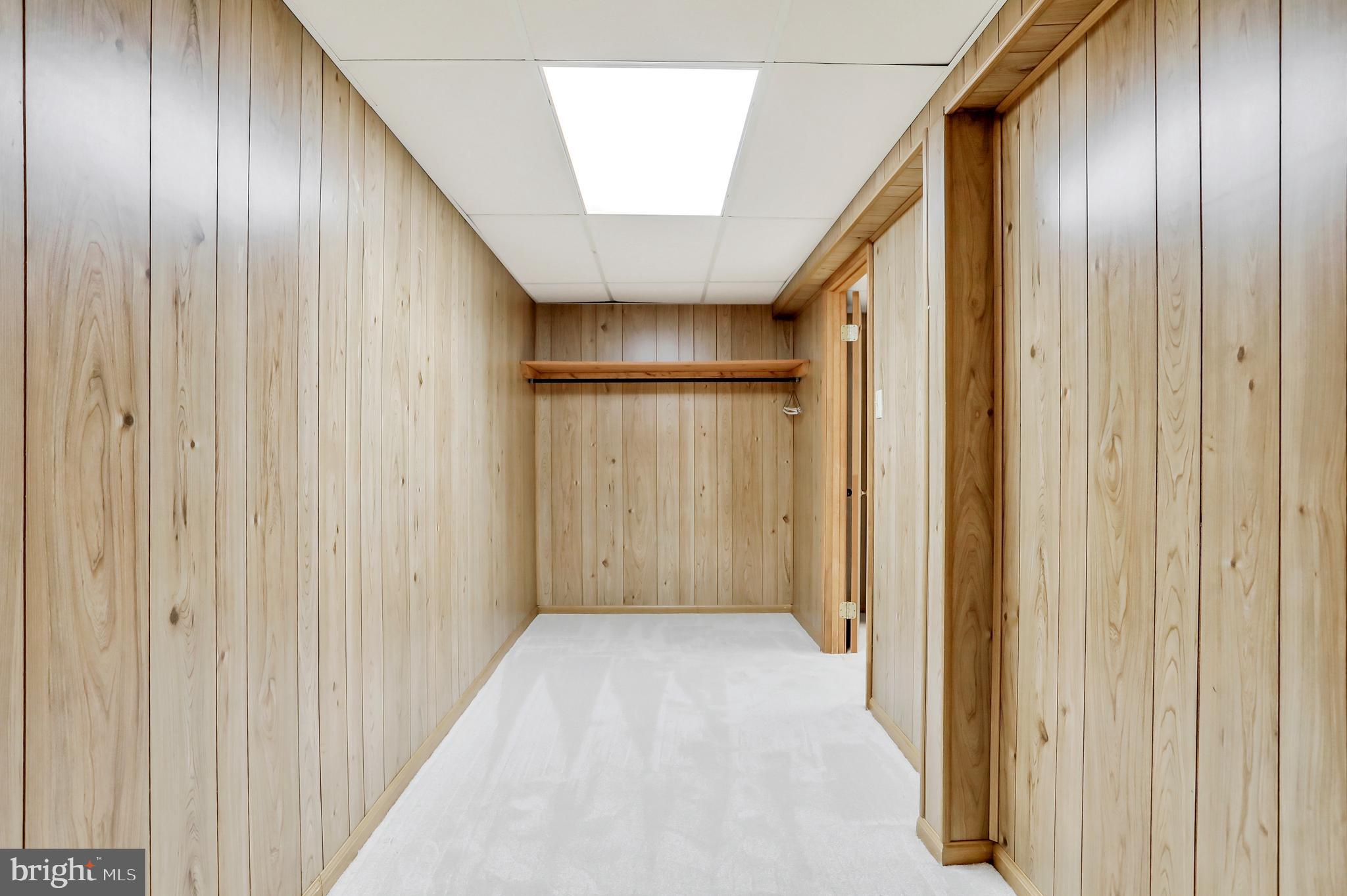 FAIRVIEW ACRES - Residential