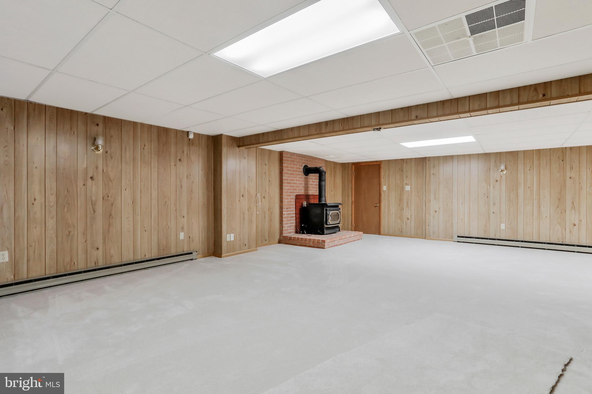 FAIRVIEW ACRES - Residential