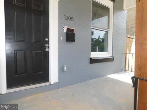 Townhouse For Sale - 1105 N 42nd Street<br/> PHILADELPHIA, PA 19104