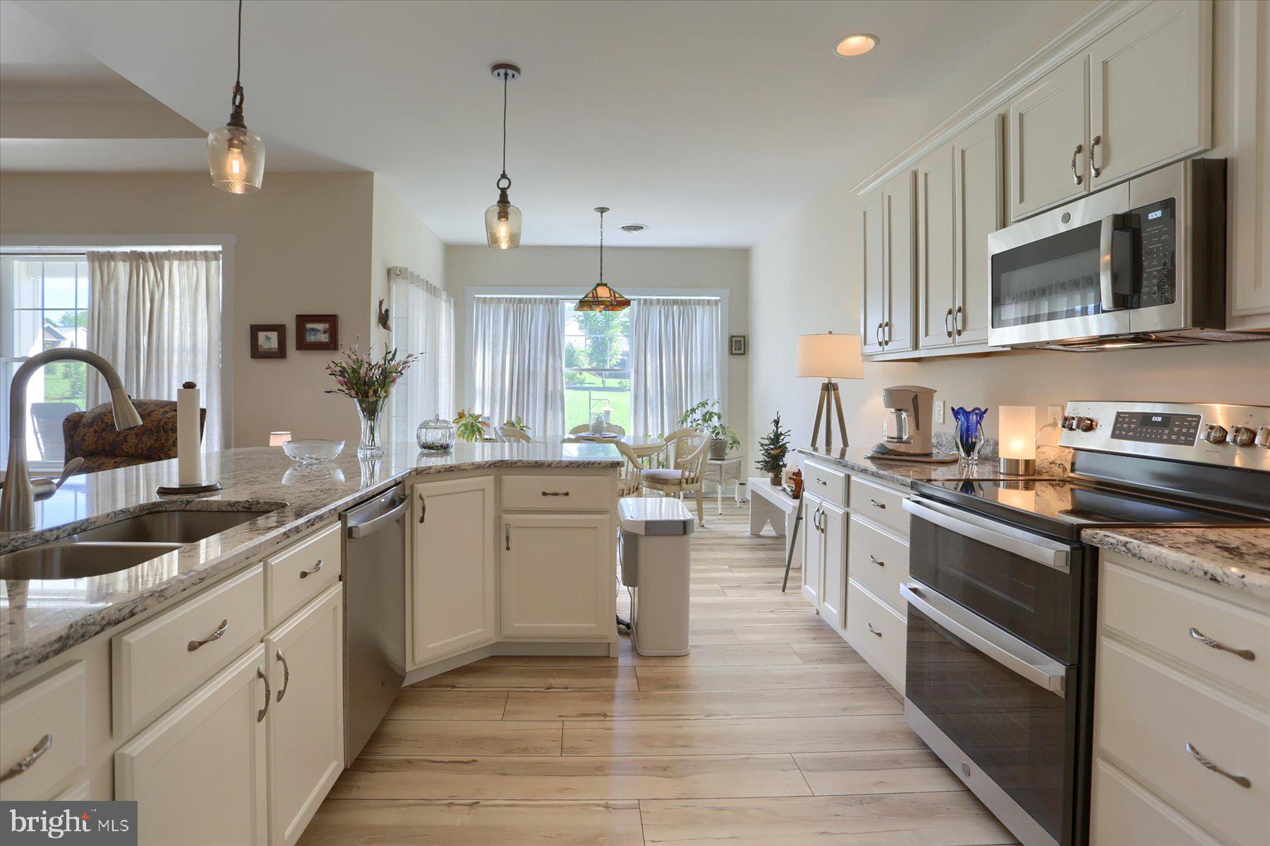 PENN NATIONAL GOLF COURSE COMMUNITY - Residential