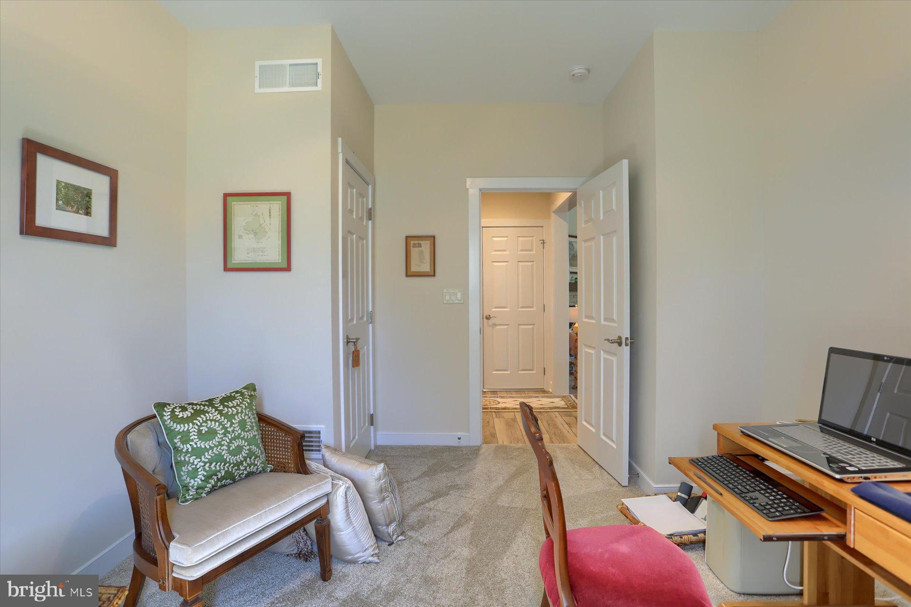 PENN NATIONAL GOLF COURSE COMMUNITY - Residential