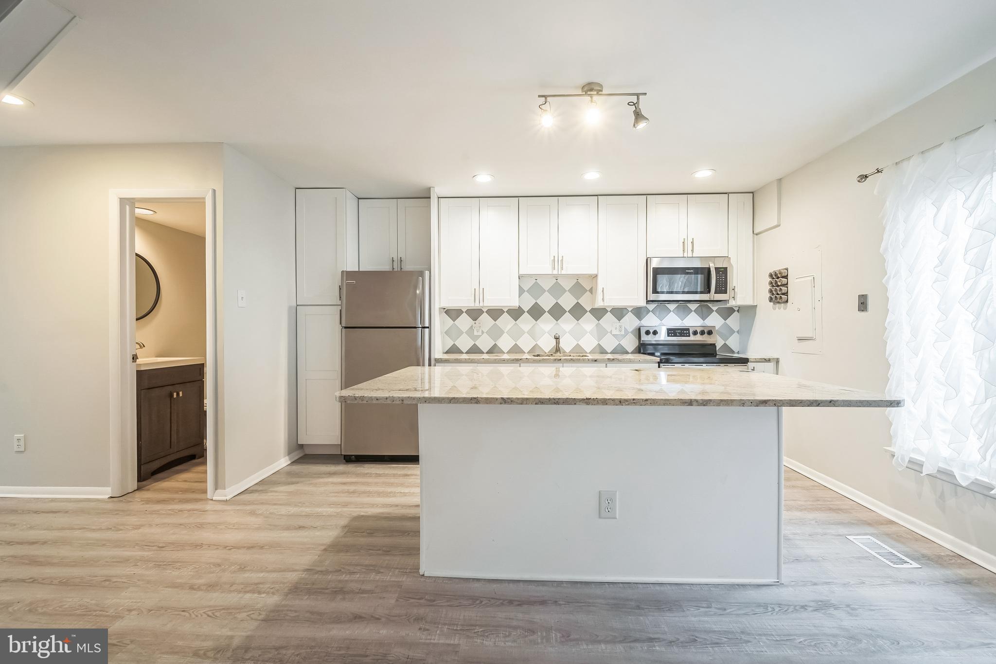 VILLAGE II - Residential