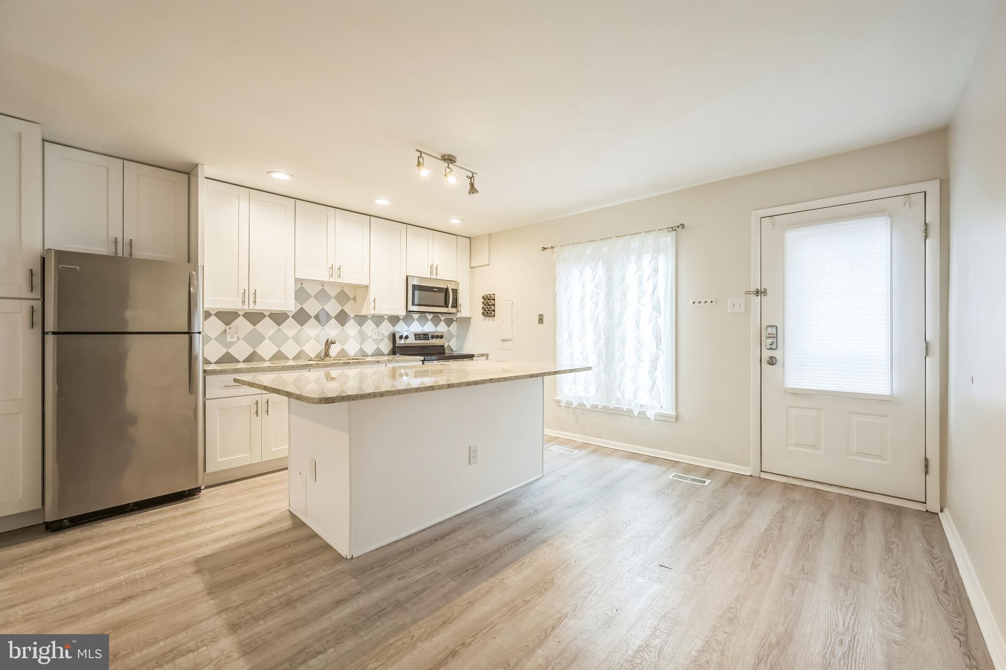 VILLAGE II - Residential