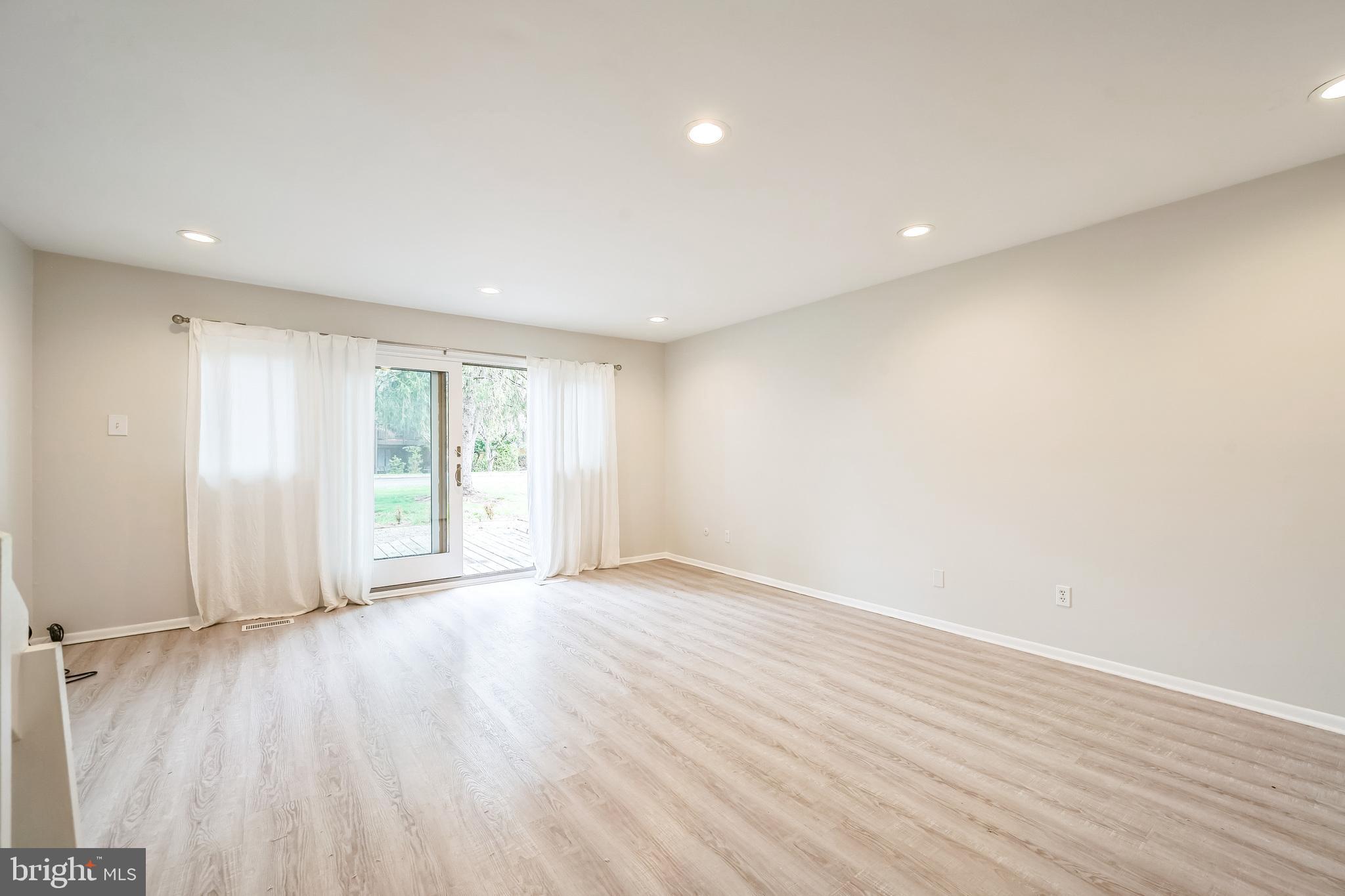 VILLAGE II - Residential