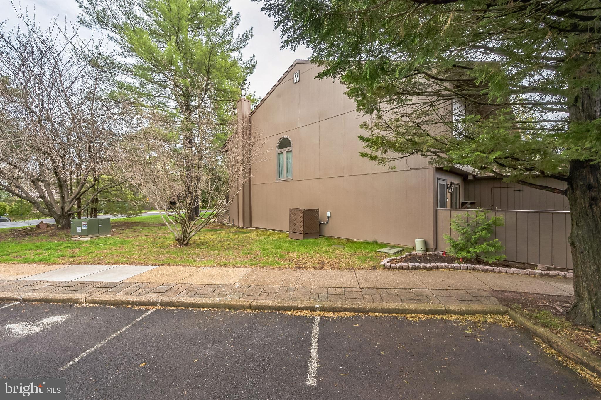 VILLAGE II - Residential