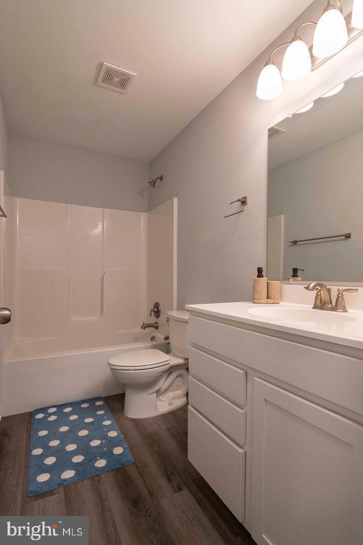 STEELE - Residential Lease