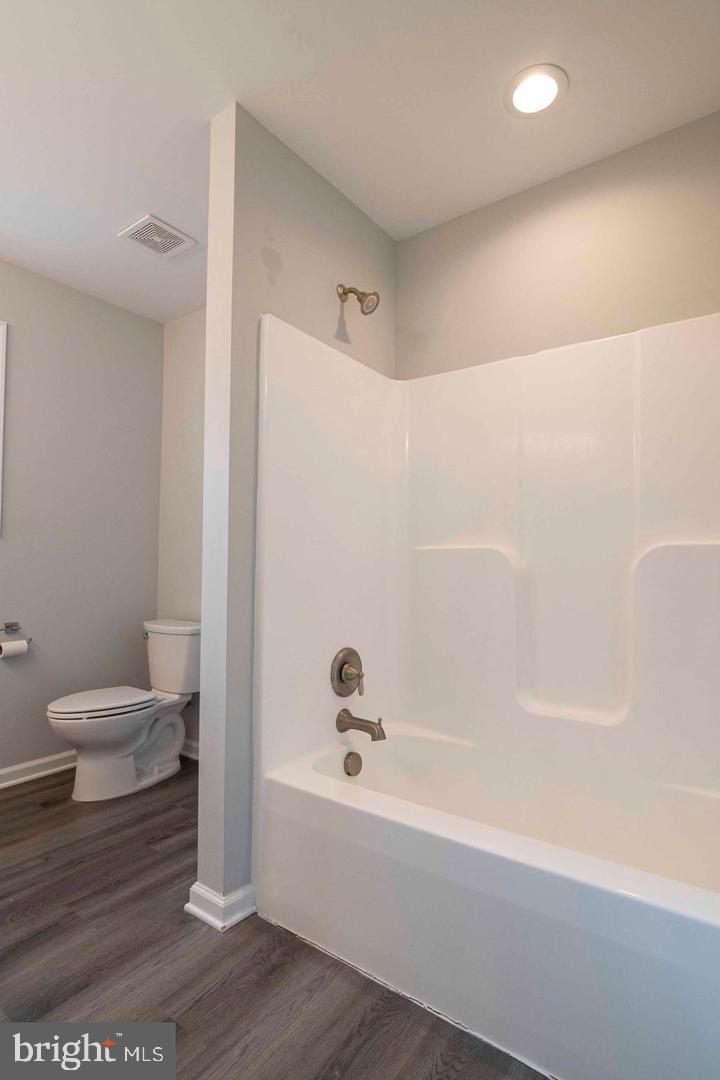 STEELE - Residential Lease