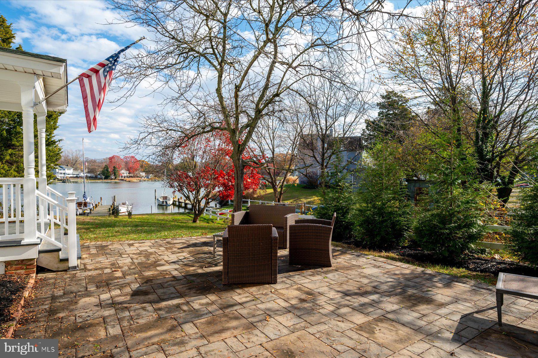 CARRS WHARF - Residential