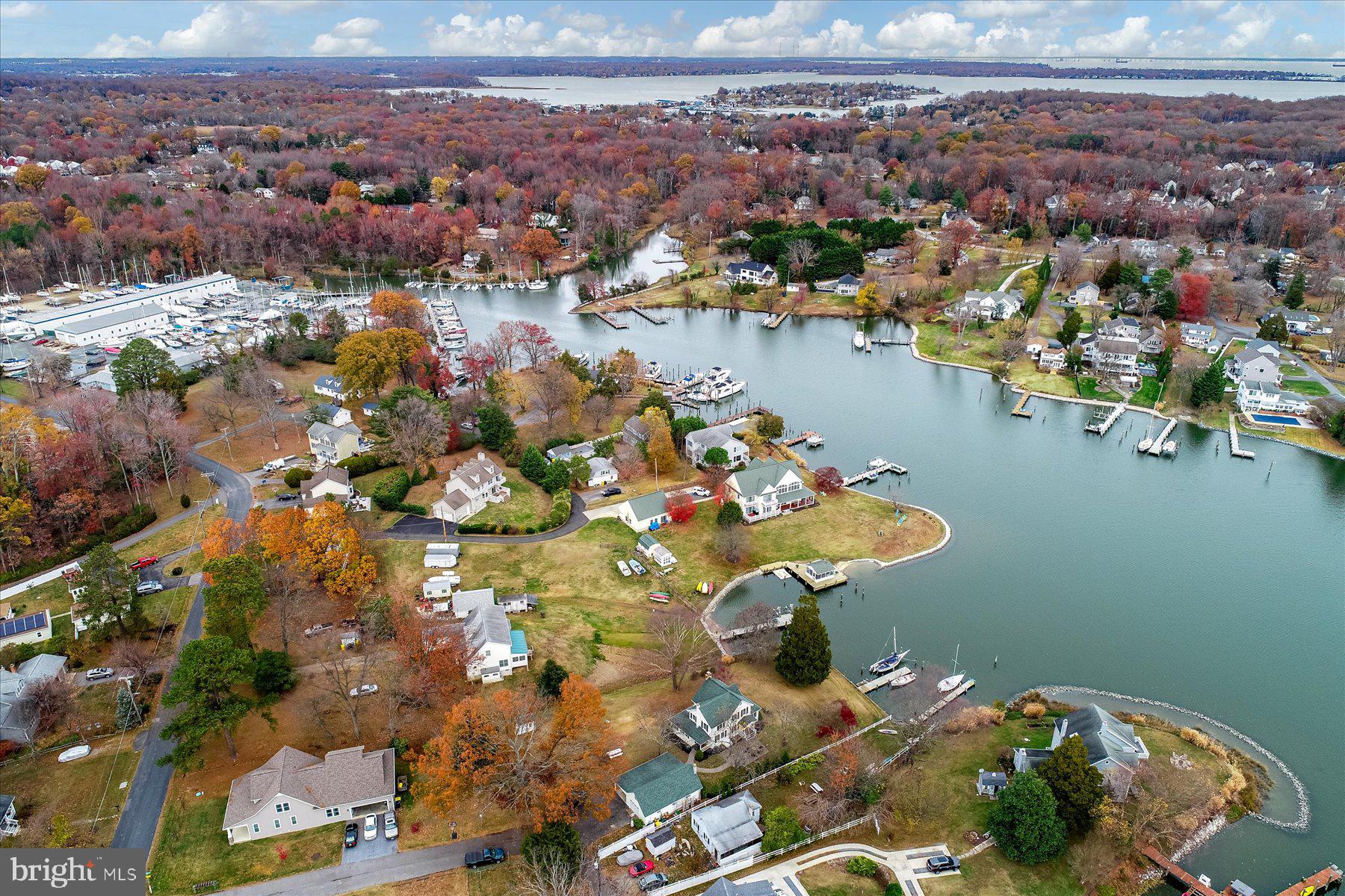 CARRS WHARF - Residential