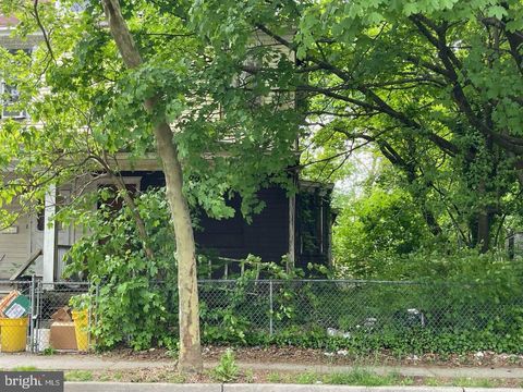 Townhouse For Sale - 619 Stuyvesant Avenue<br/> Mercer County, TRENTON, NJ 08618