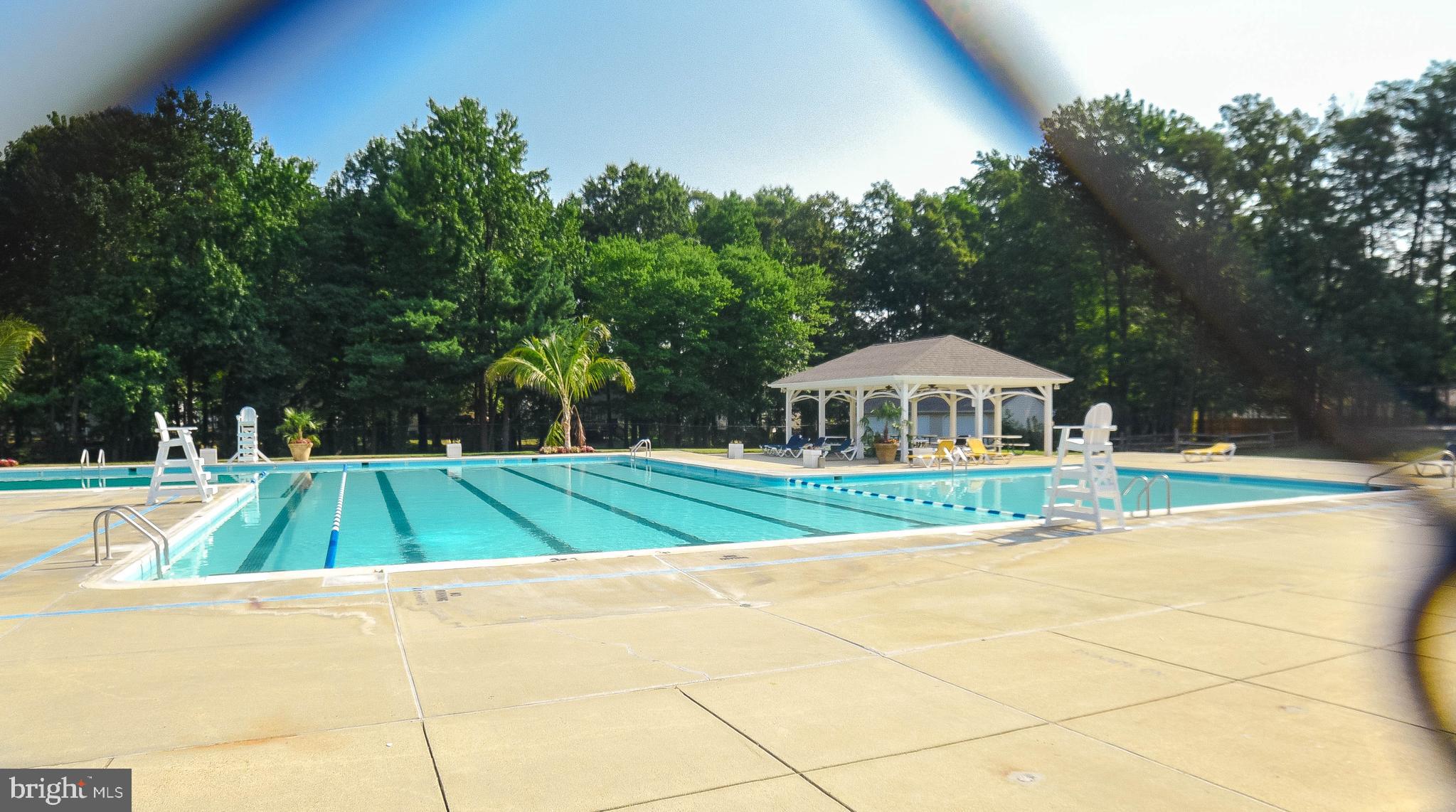 ST CHARLES HAMPSHIRE - Residential