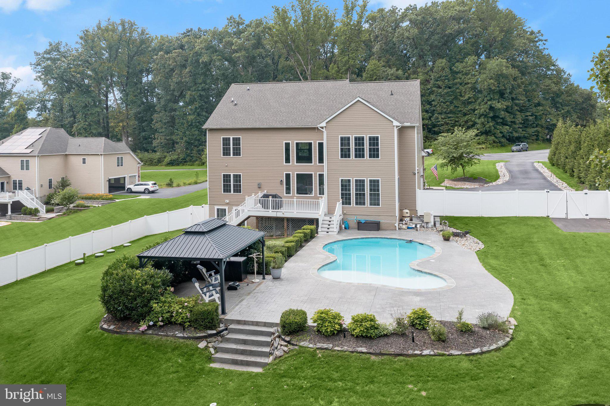 12167 FULTON ESTATES COURT