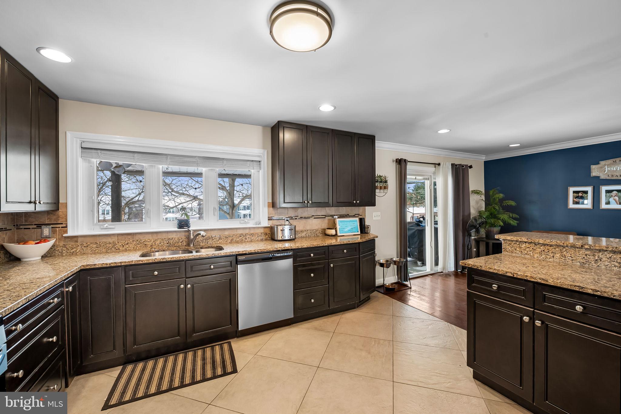 PERRYHALL - Residential