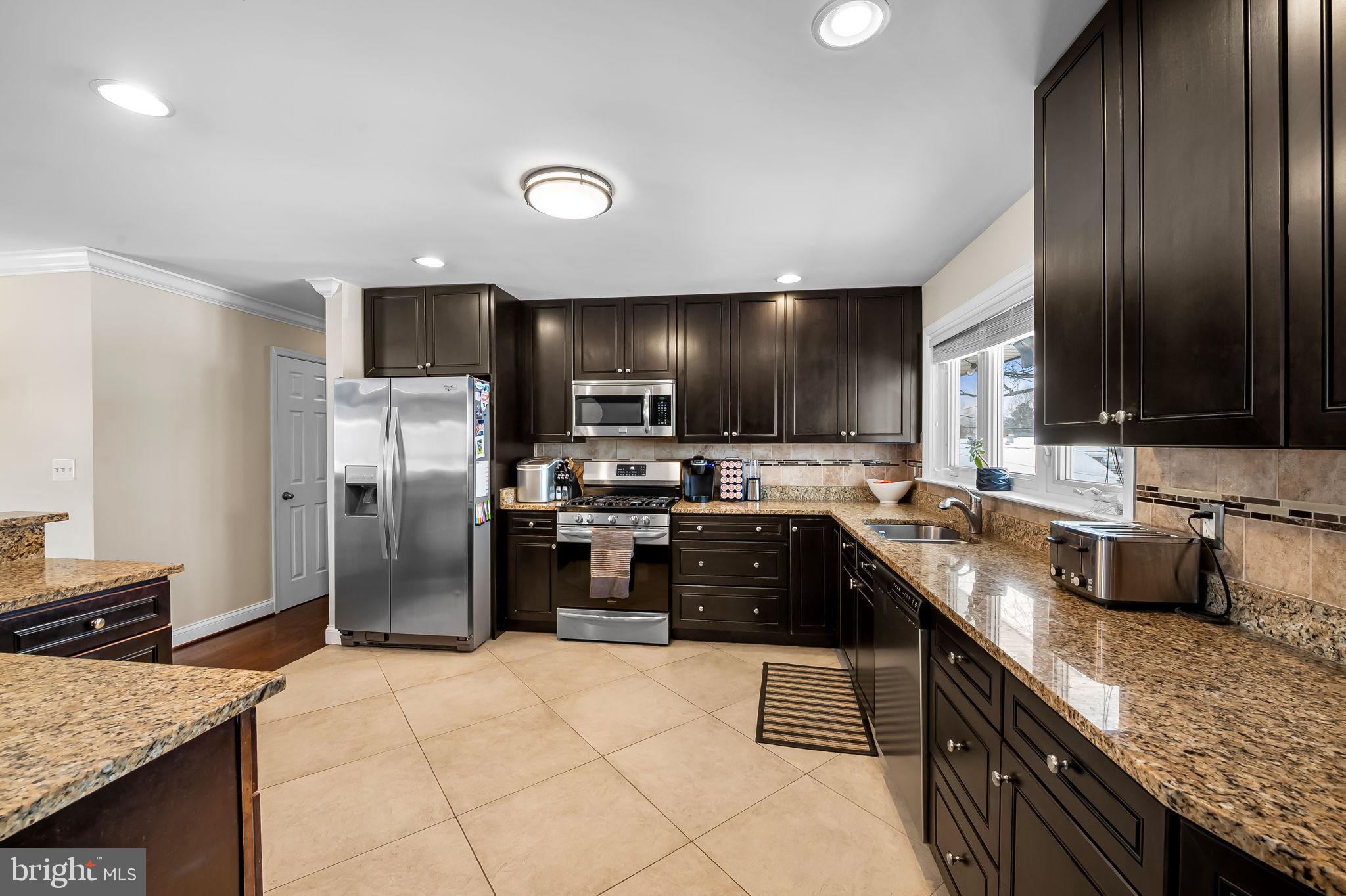 PERRYHALL - Residential