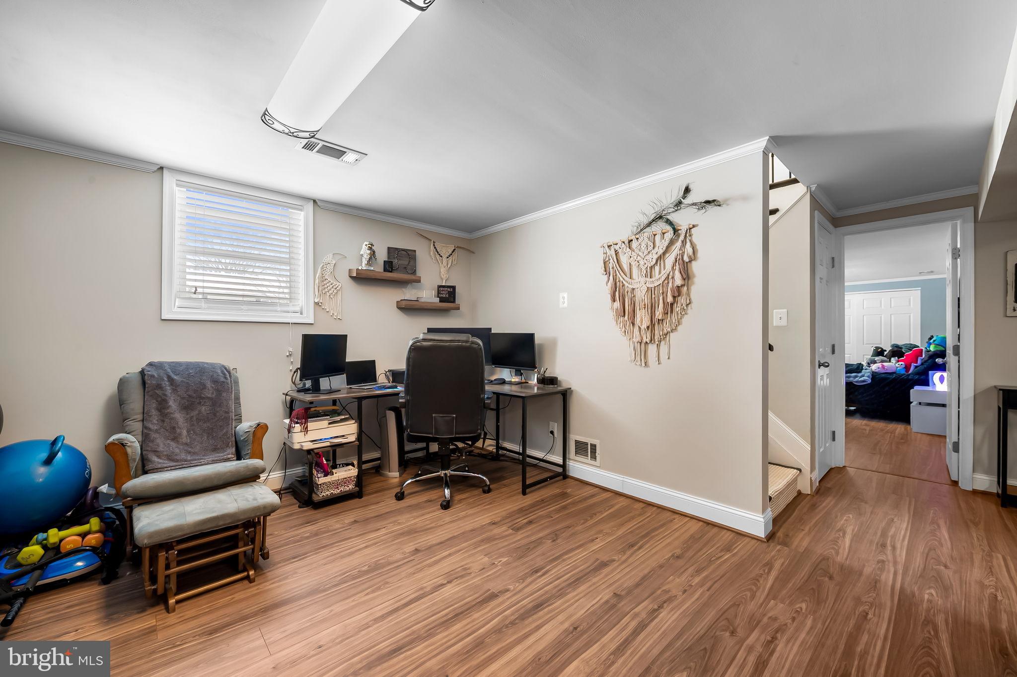 PERRYHALL - Residential