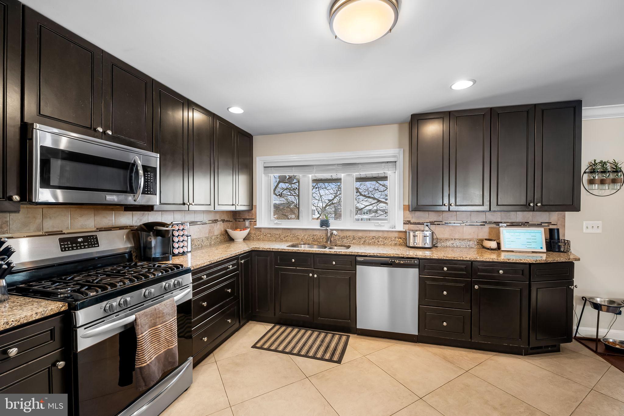 PERRYHALL - Residential