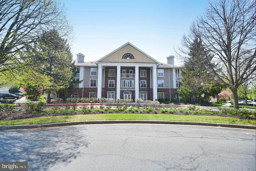 SPACIOUS 2 BEDROOM/ 2 BATH UNIT IN THE MANOR HOUSE AT ENGLISH COUNTRY MANOR. THIS 2ND FLOOR UNIT FEATURES UPDATED KITCHEN WITH MAPLE CABINETS, GRANITE COUNTERTOPS, BREAKFAST BAR & SEPARATE LAUNDRY AREA. THE DINING ROOM IS OPEN TO THE KITCHEN AND LIVING ROOM FEATURING A WOOD BURNING FIREPLACE, CROWN MOLDINGS, AND SLIDING GLASS DOOR TO SCREENED IN PORCH.  THIS UNIT HAS BEEN FRESHLY PAINTED WITH BRAND NEW CARPET IN THE LIVING ROOM AND MASTER BEDROOM.  BOTH BATHROOMS HAVE BEEN TASTEFULLY UPDATED AND HOT WATER HEATER HAS BEEN RECENTLY REPLACED. ENJOY THE AMENITIES THIS COMMUNITY OFFERS - POOL, CLUB HOUSE, GAZEBO FITNESS ROOM + ENJOY THE EASY ACCESS TO THE MA AND PA TRAIL, HARFORD MALL & ROADWAYS.  MOVE RIGHT IN!